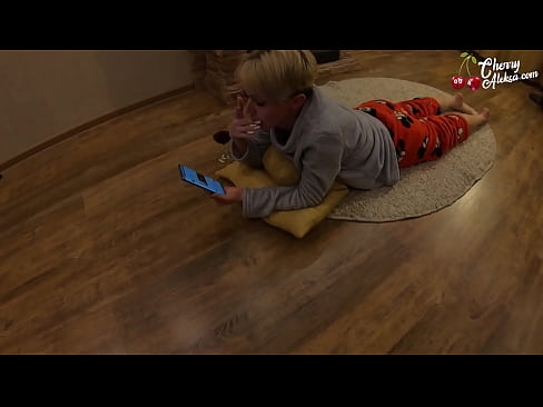 ❤️ Gekke Blondine Pijpt Enorme Pik en Stuitert Er Op - Anale Seks ️ Sex video at us ❌❤