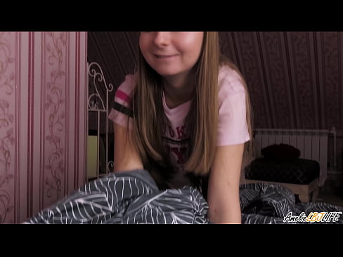 ❤️ Blondie zuigt haar BFF's diep en krijgt Cum in haar mond ️ Sex video at us ❌❤